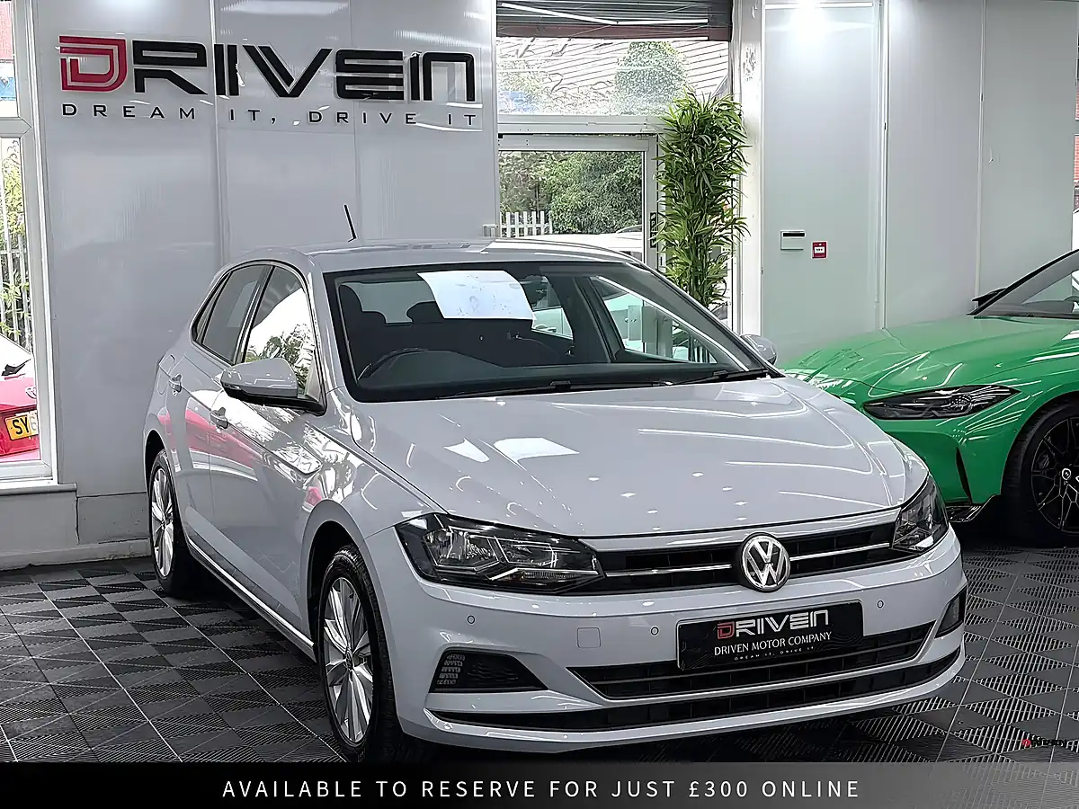 Used 2018 Volkswagen Polo Se Silver - Interior and Exterior details 8