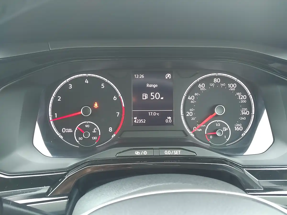 Used 2018 Volkswagen Polo Se Silver - Interior and Exterior details 16
