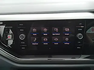 Used 2018 Volkswagen Polo Se Silver - Interior and Exterior details 17