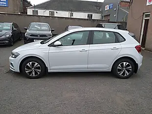 Used 2018 Volkswagen Polo Se Silver - Interior and Exterior details 3