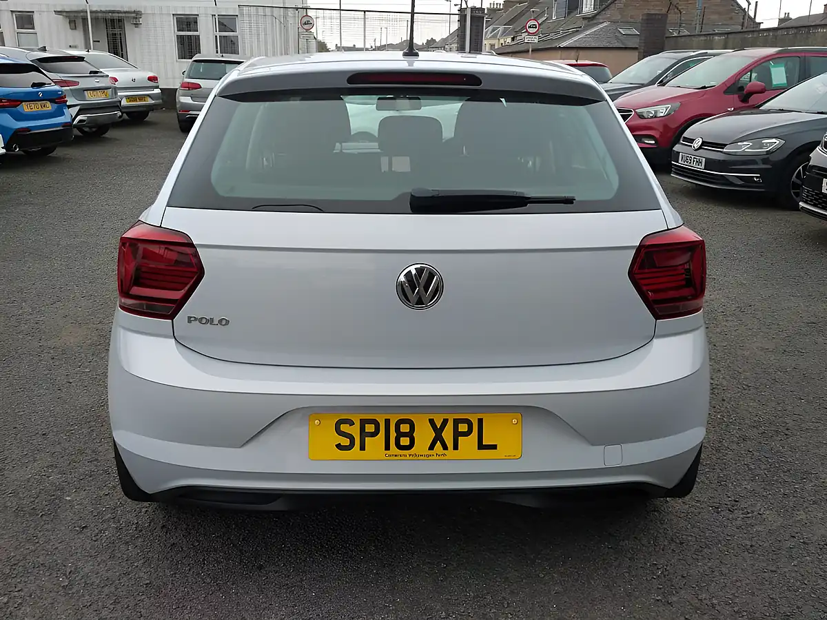 Used 2018 Volkswagen Polo Se Silver - Interior and Exterior details 6