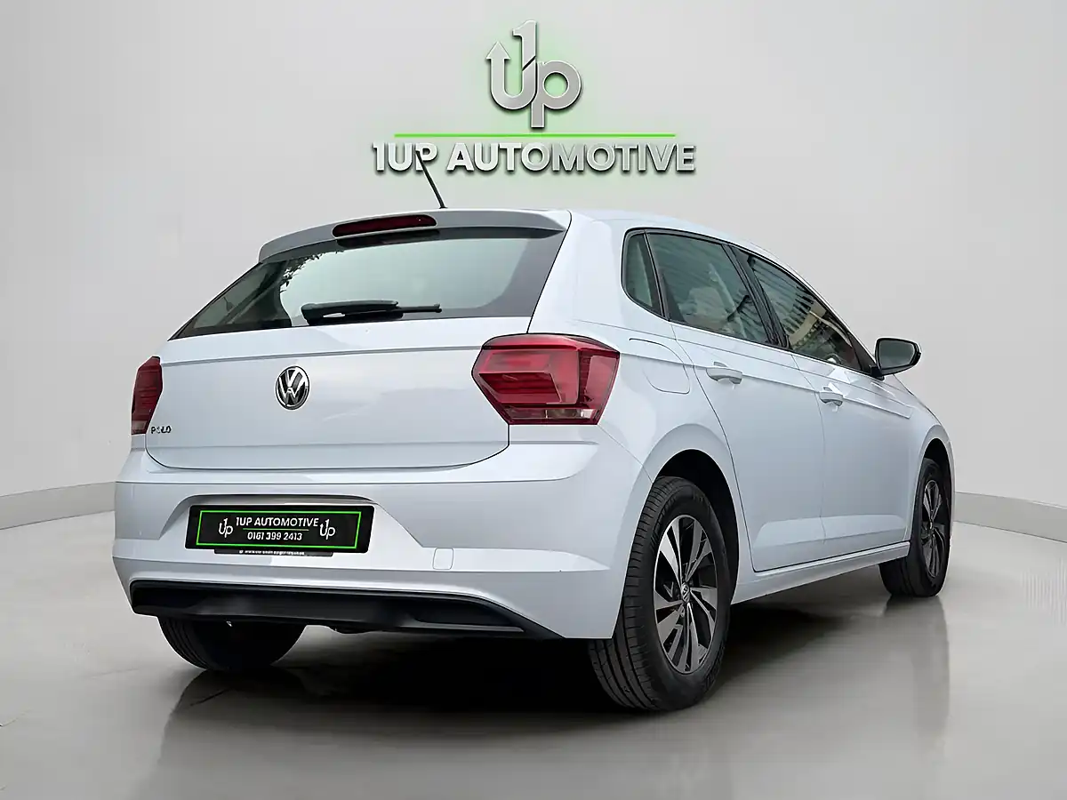 Used 2018 Volkswagen Polo Se Silver - Interior and Exterior details 10