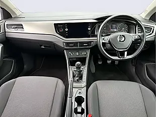 Used 2018 Volkswagen Polo Se Silver - Interior and Exterior details 12