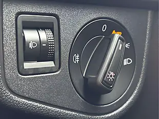 Used 2018 Volkswagen Polo Se Silver - Interior and Exterior details 17