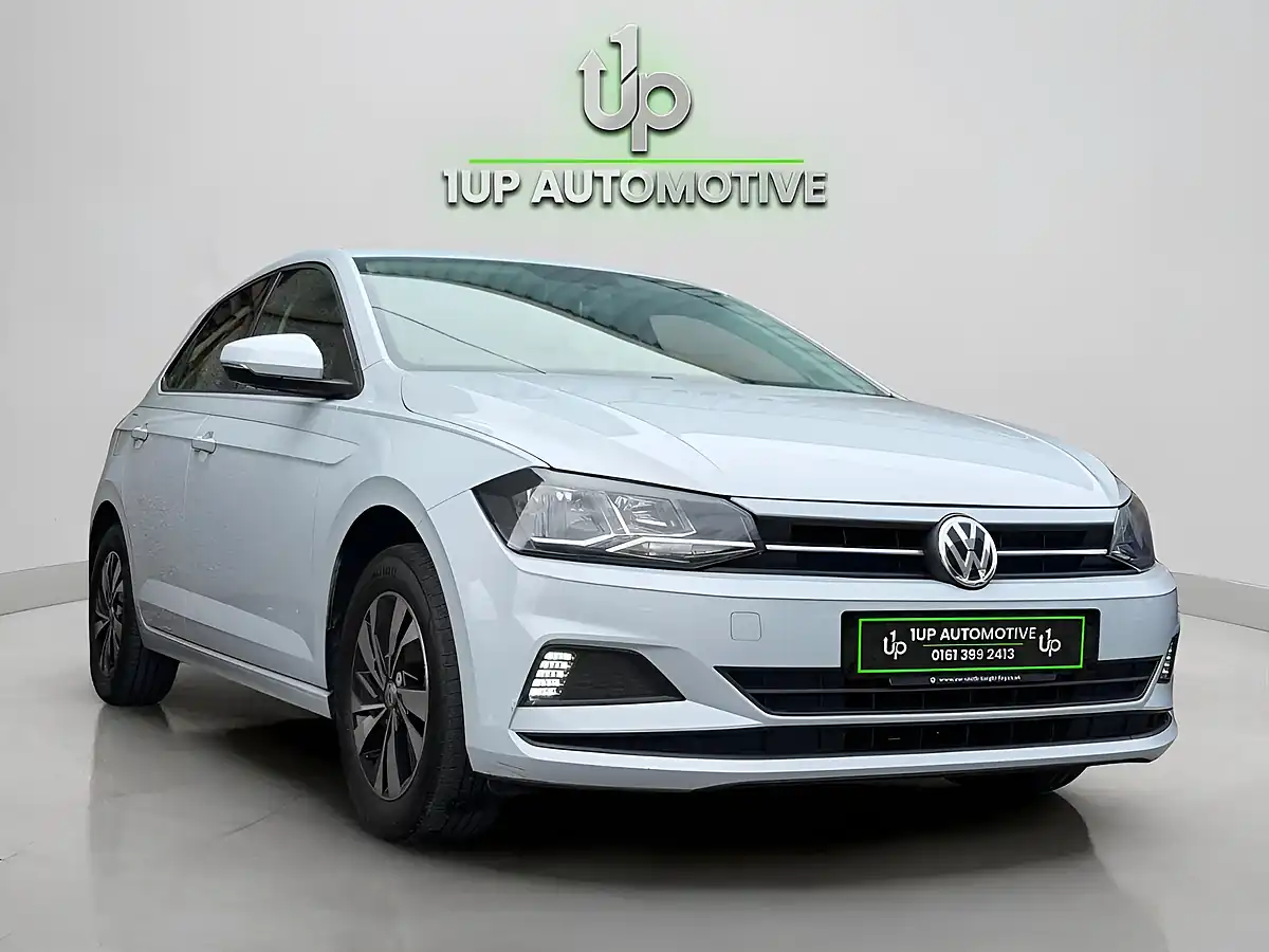 Used 2018 Volkswagen Polo Se Silver - Interior and Exterior details 2