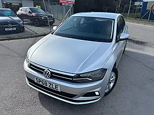 Used 2018 Volkswagen Polo Se Silver - Interior and Exterior details 13