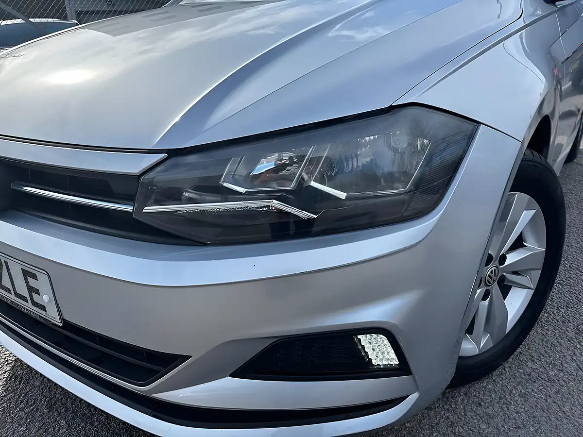 Used 2018 Volkswagen Polo Se Silver - Interior and Exterior details 16