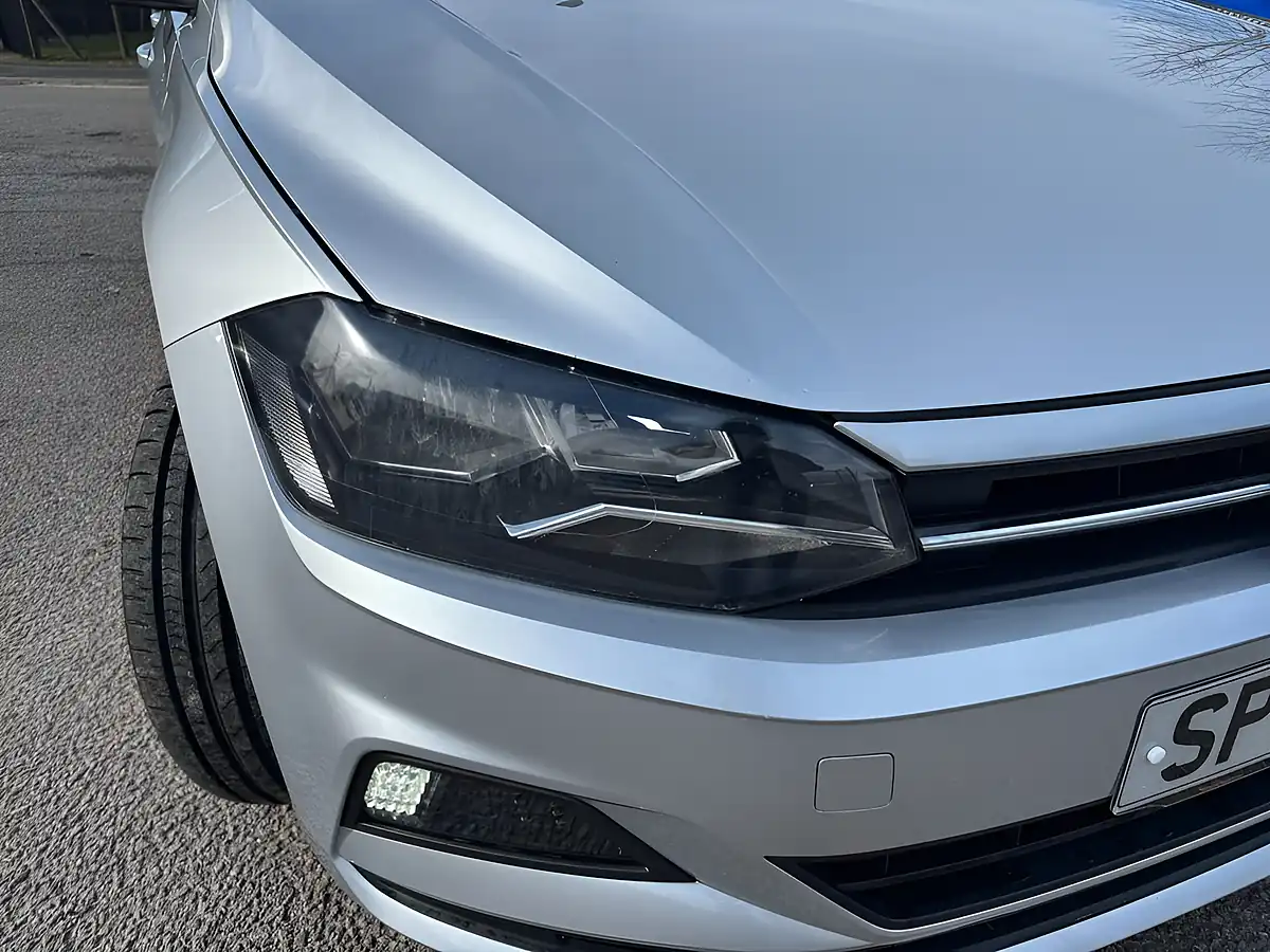 Used 2018 Volkswagen Polo Se Silver - Interior and Exterior details 17