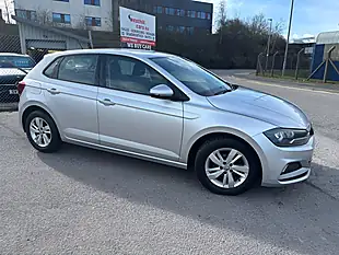 Used 2018 Volkswagen Polo Se Silver - Interior and Exterior details 5