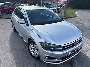 Used 2018 Volkswagen Polo Se Silver - Interior and Exterior details 6