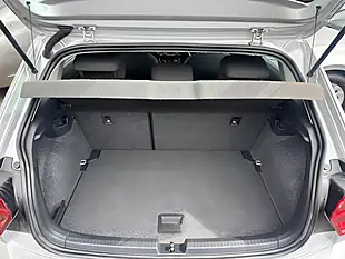 Used 2018 Volkswagen Polo Se Silver - Interior and Exterior details 11