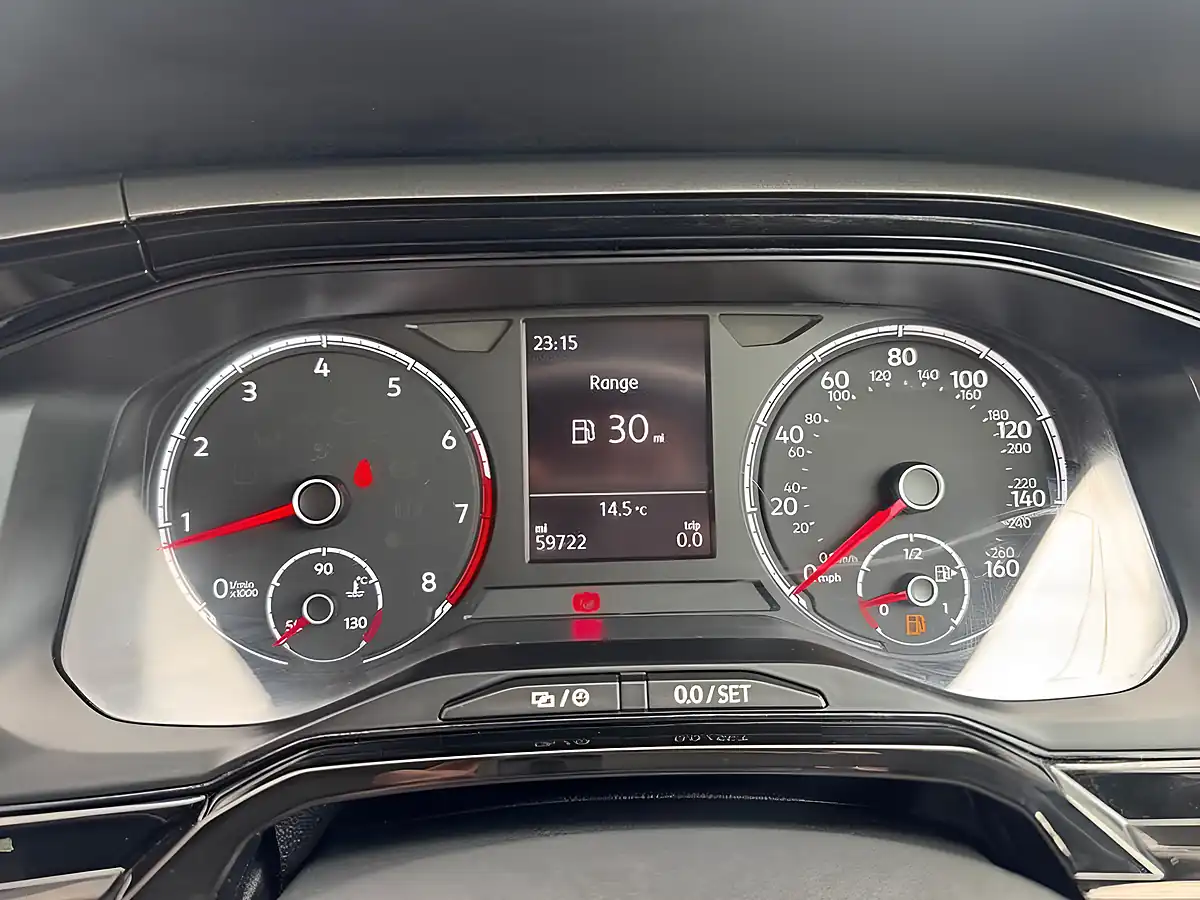 Used 2018 Volkswagen Polo Se Silver - Interior and Exterior details 12