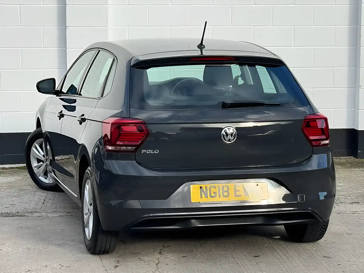 Used 2018 Volkswagen Polo Se Urano Grey - Interior and Exterior details 10