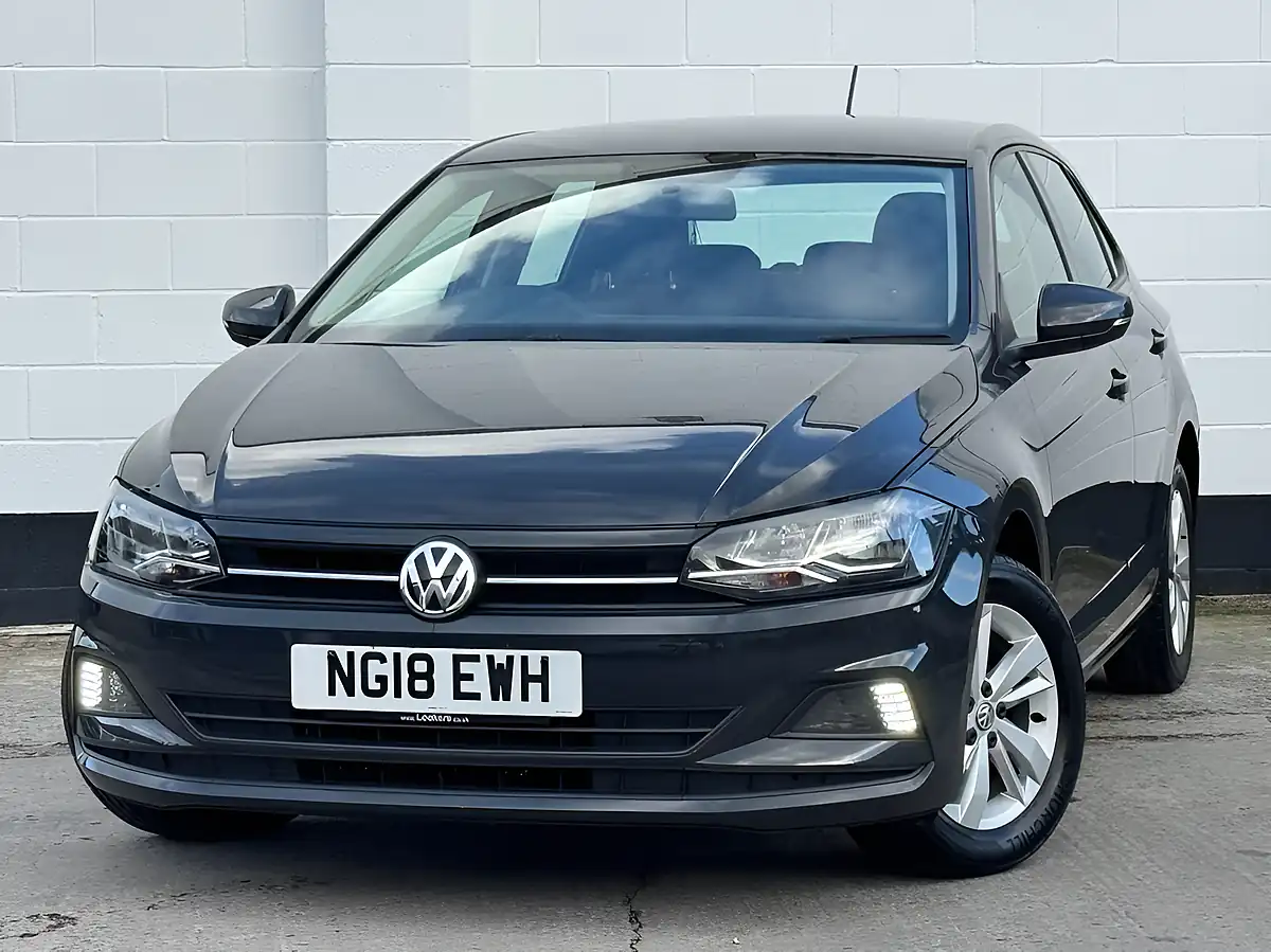 Used 2018 Volkswagen Polo Se Urano Grey - Interior and Exterior details 5