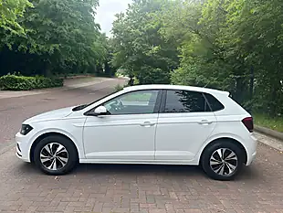 Used 2018 Volkswagen Polo Se White - Interior and Exterior details 7