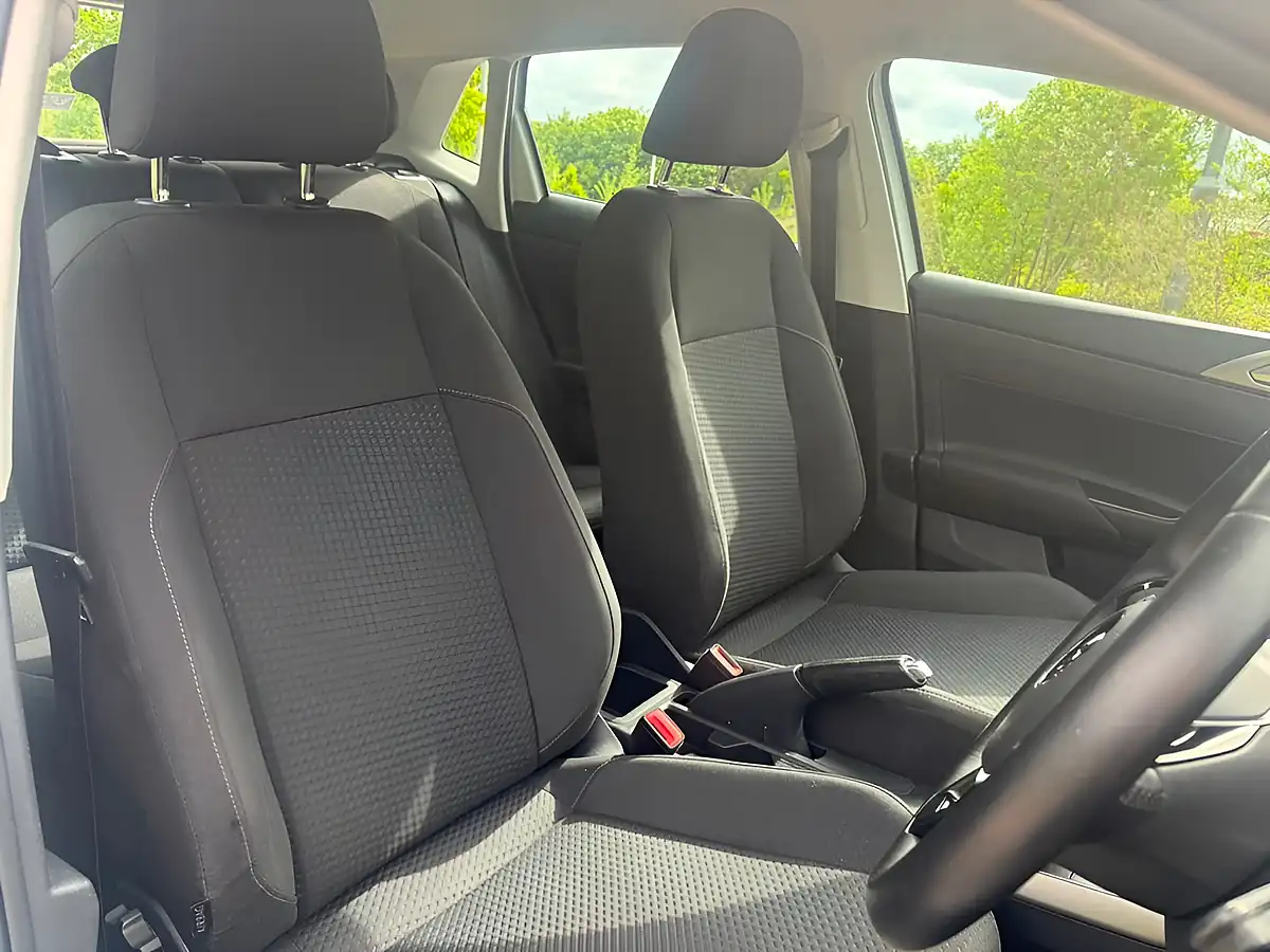 Used 2018 Volkswagen Polo Se White - Interior and Exterior details 14