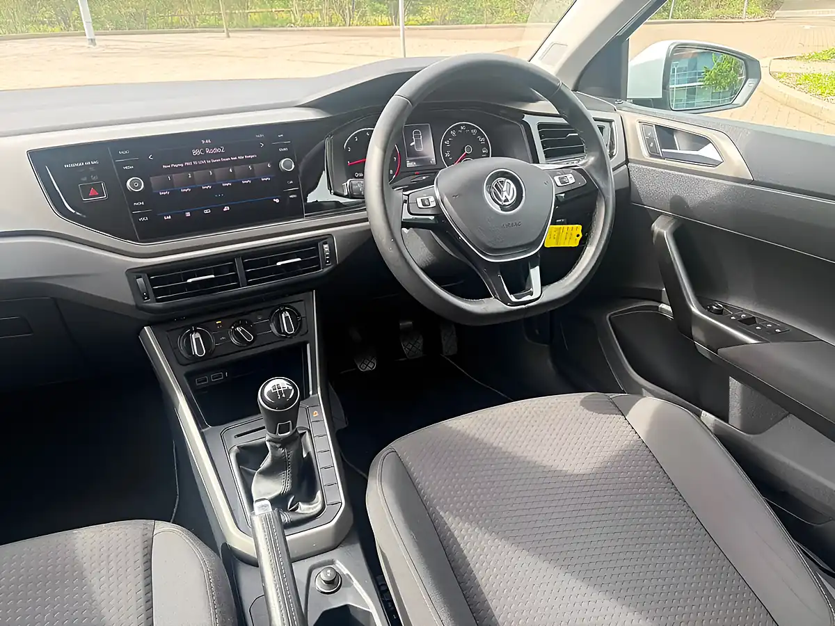 Used 2018 Volkswagen Polo Se White - Interior and Exterior details 19