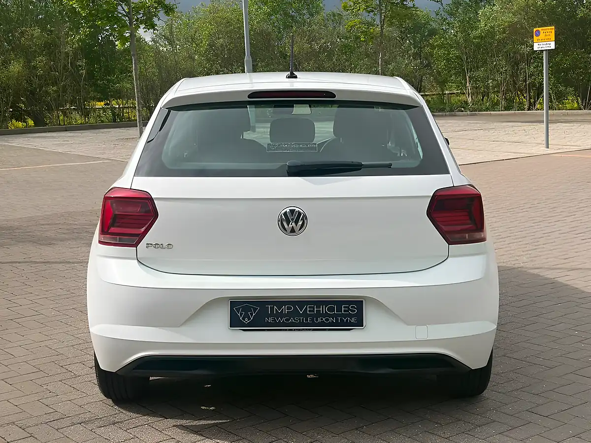 Used 2018 Volkswagen Polo Se White - Interior and Exterior details 3