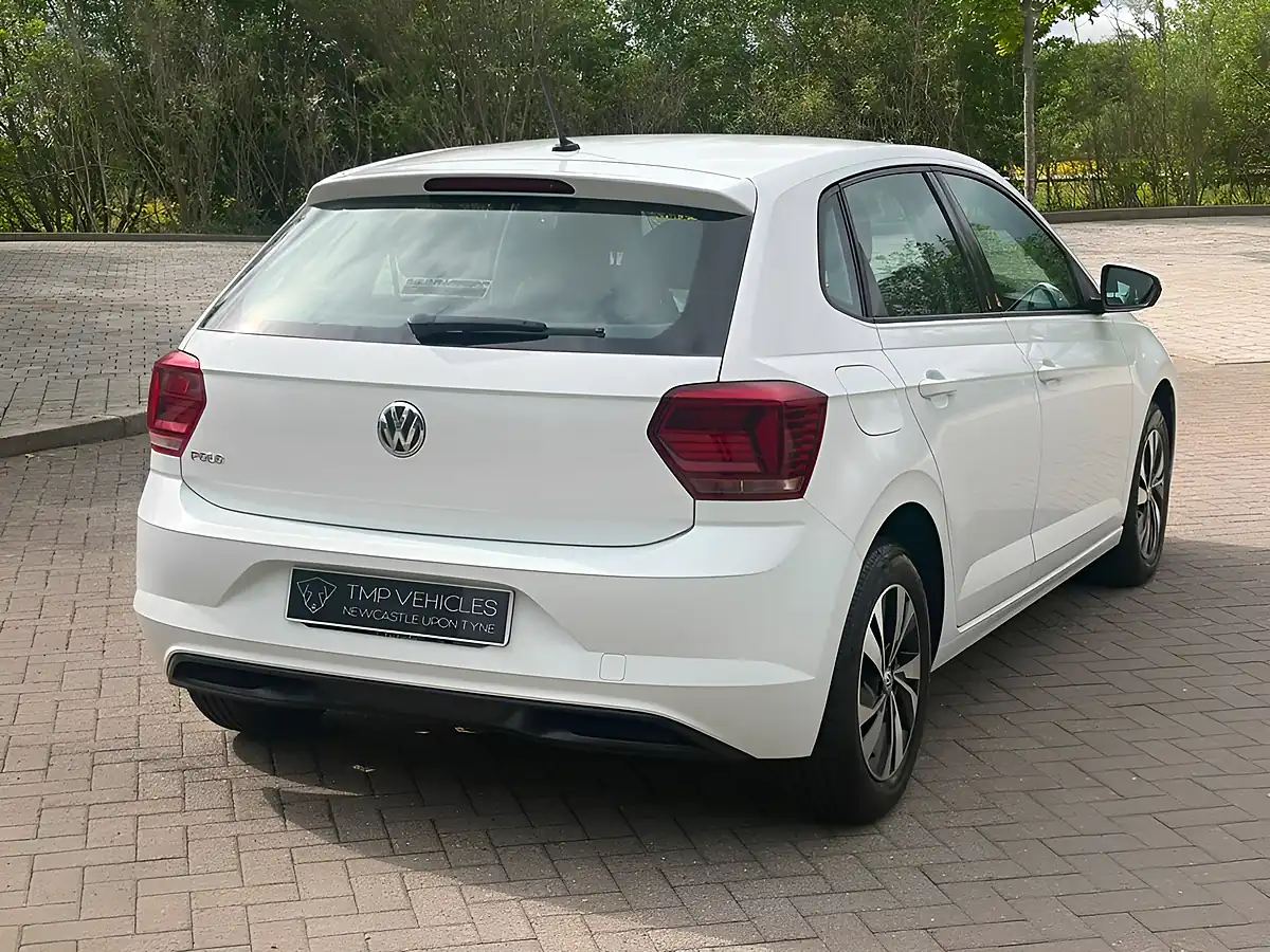 Used 2018 Volkswagen Polo Se White - Interior and Exterior details 4