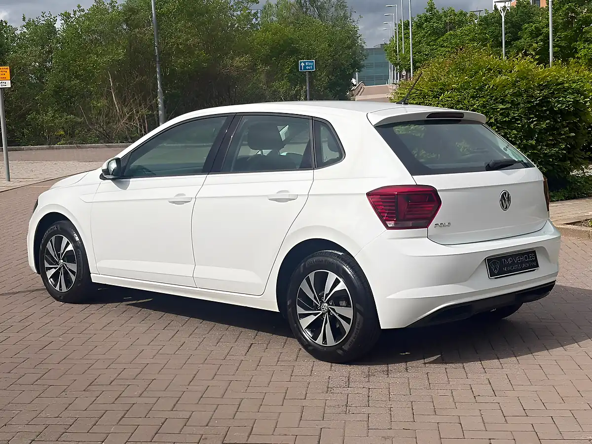 Used 2018 Volkswagen Polo Se White - Interior and Exterior details 7