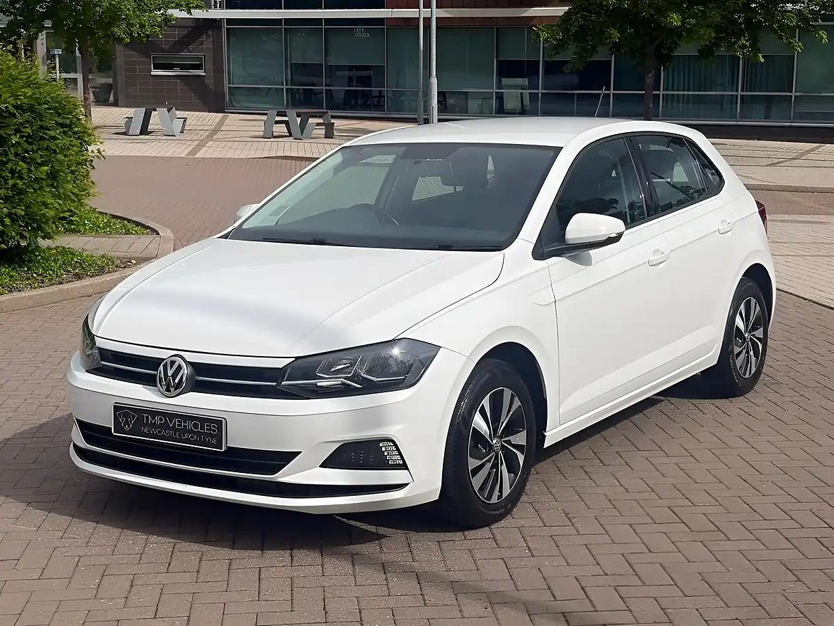 Used 2018 Volkswagen Polo Se White - Interior and Exterior details 8