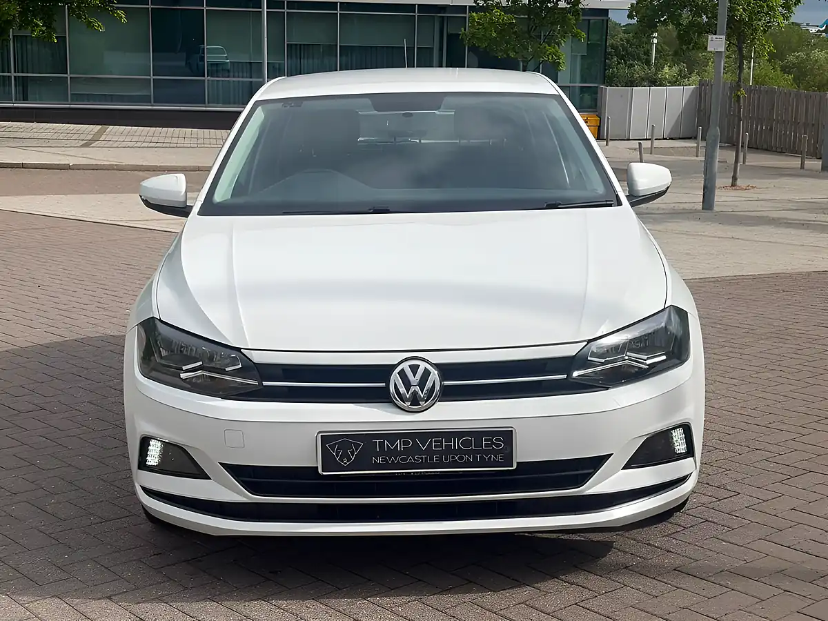 Used 2018 Volkswagen Polo Se White - Interior and Exterior details 9