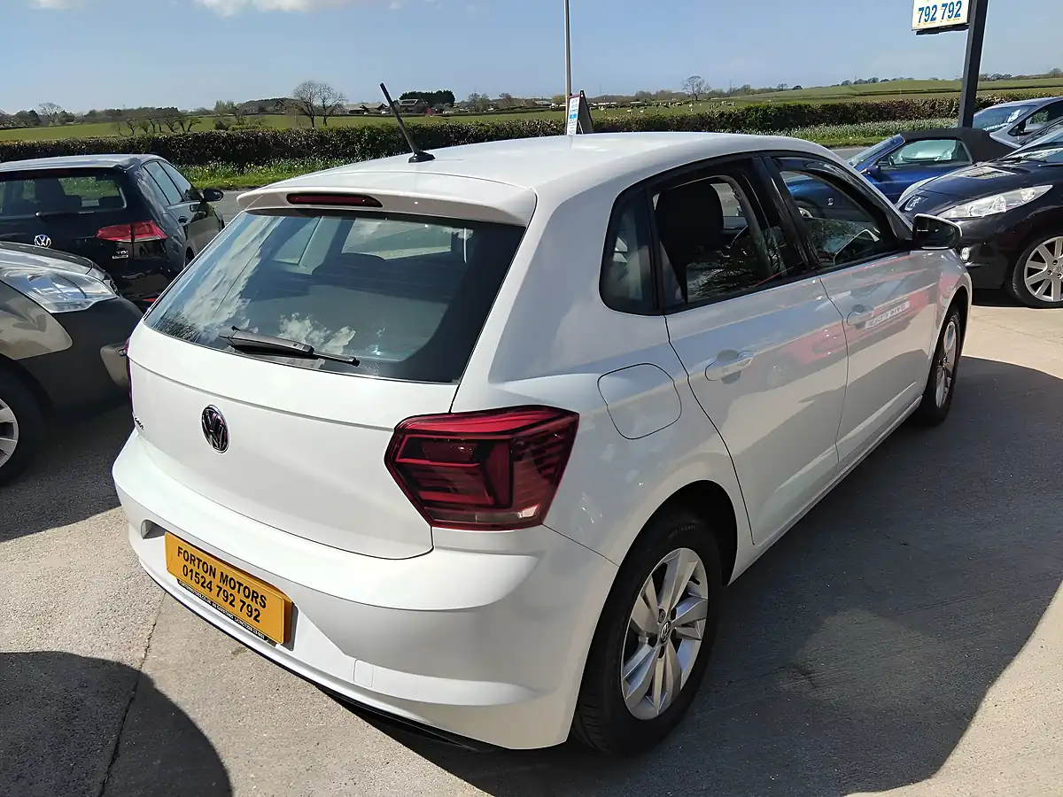 Used 2018 Volkswagen Polo Se White - Interior and Exterior details 13