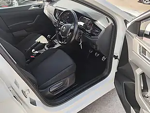Used 2018 Volkswagen Polo Se White - Interior and Exterior details 14