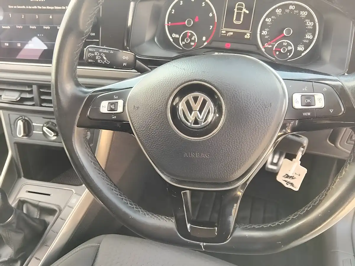 Used 2018 Volkswagen Polo Se White - Interior and Exterior details 17