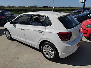 Used 2018 Volkswagen Polo Se White - Interior and Exterior details 4