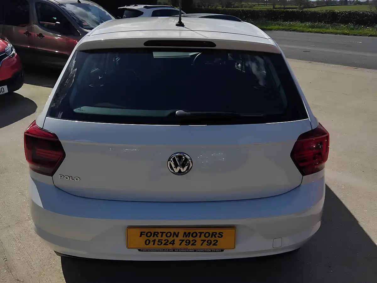 Used 2018 Volkswagen Polo Se White - Interior and Exterior details 5
