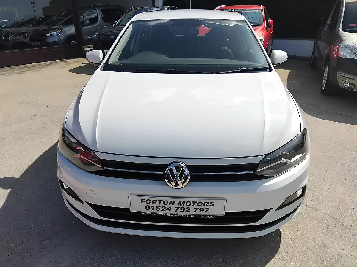 Used 2018 Volkswagen Polo Se White - Interior and Exterior details 8