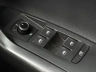 Used 2018 Volkswagen Polo Se White - Interior and Exterior details 18