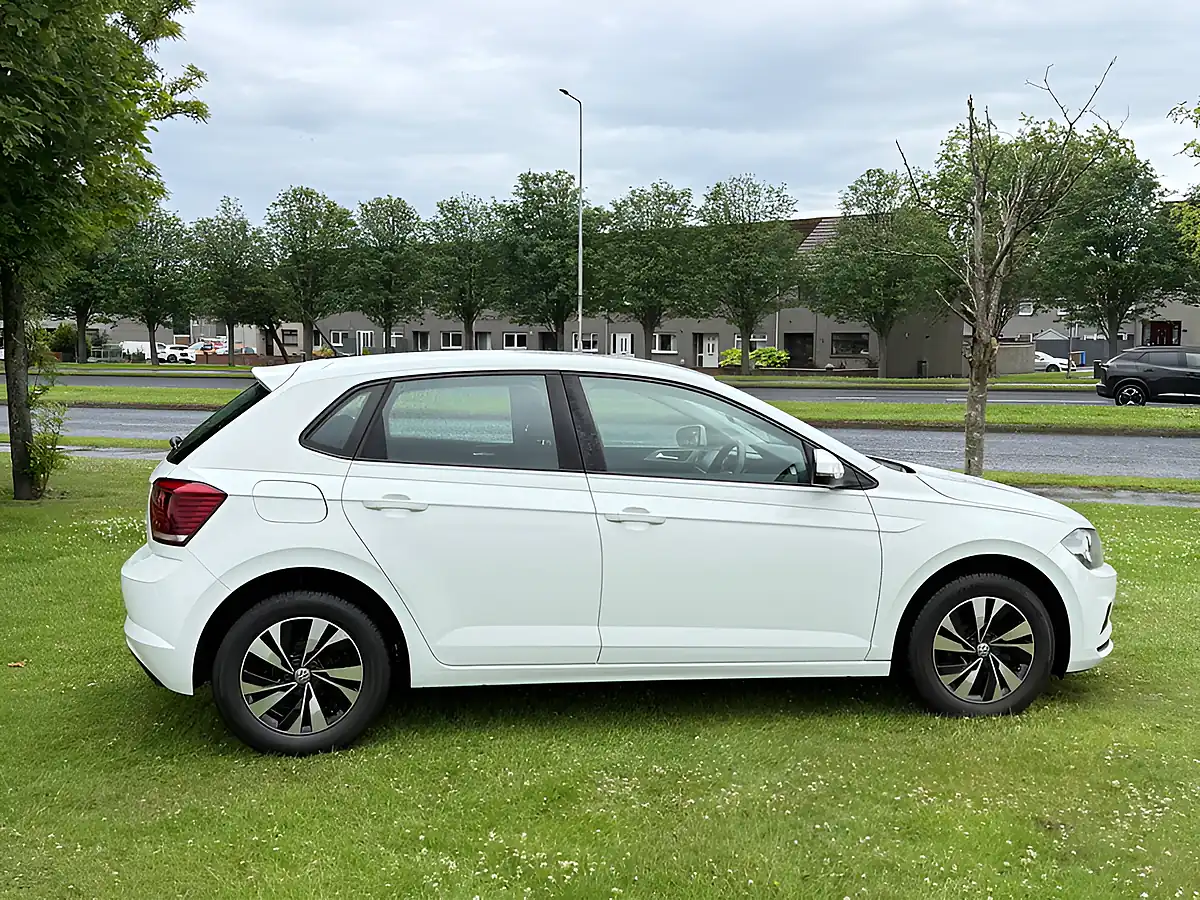 Used 2018 Volkswagen Polo Se White - Interior and Exterior details 6