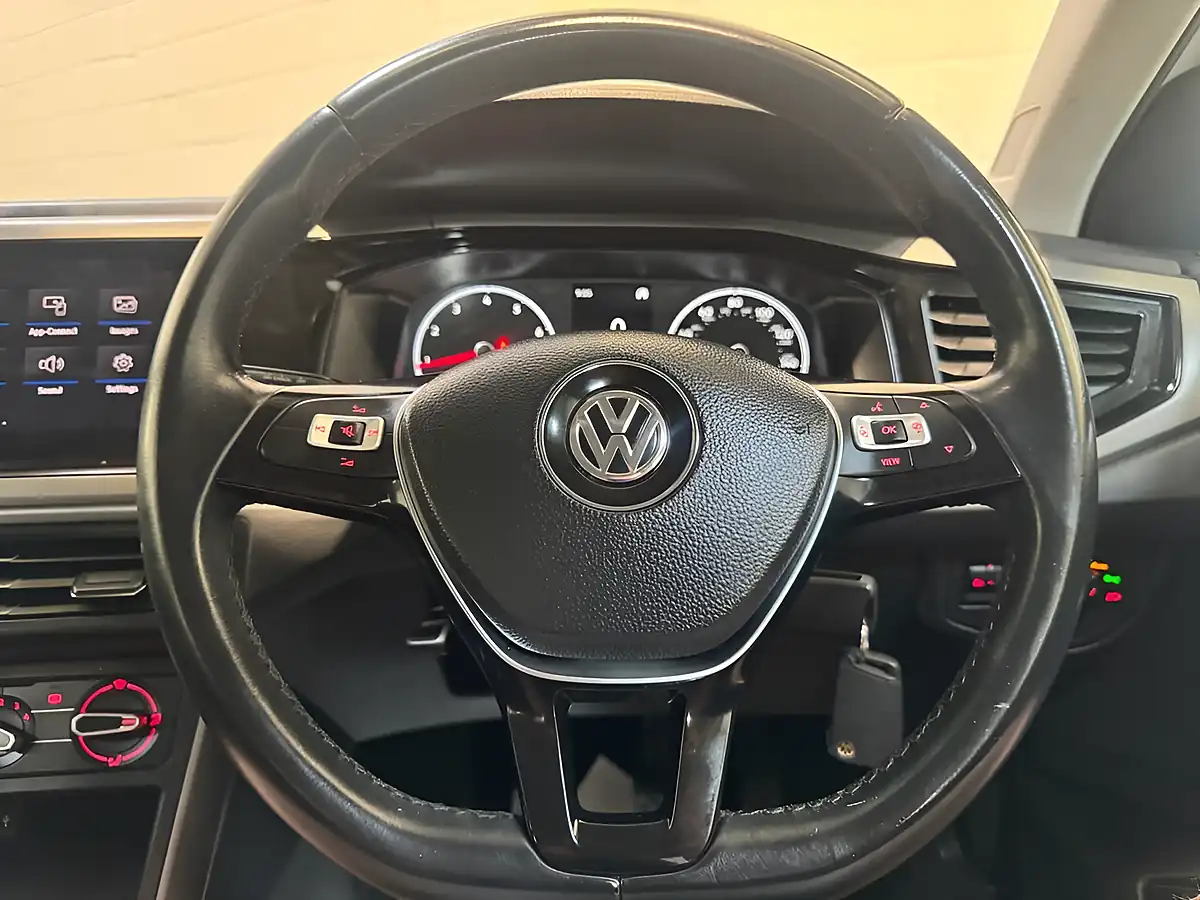 Used 2018 Volkswagen Polo Se White - Interior and Exterior details 12