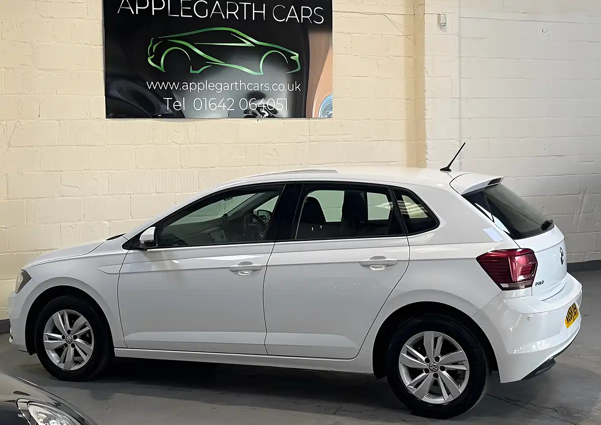 Used 2018 Volkswagen Polo Se White - Interior and Exterior details 15