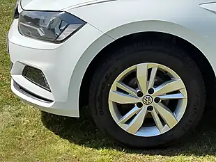 Used 2018 Volkswagen Polo Se White - Interior and Exterior details 10