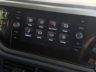 Used 2018 Volkswagen Polo Se White - Interior and Exterior details 15