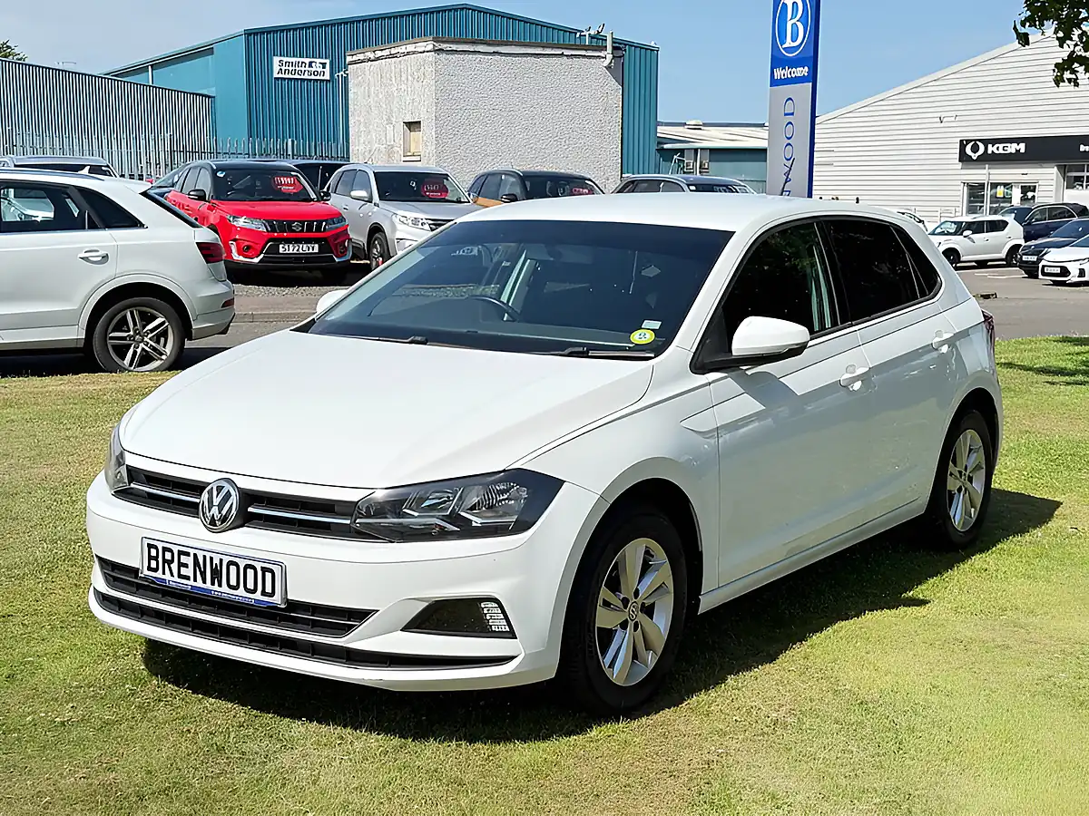 Used 2018 Volkswagen Polo Se White - Interior and Exterior details 3