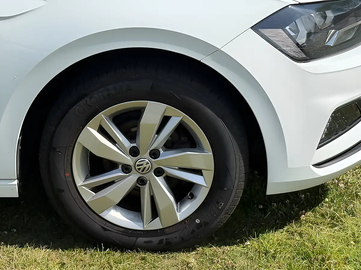 Used 2018 Volkswagen Polo Se White - Interior and Exterior details 7