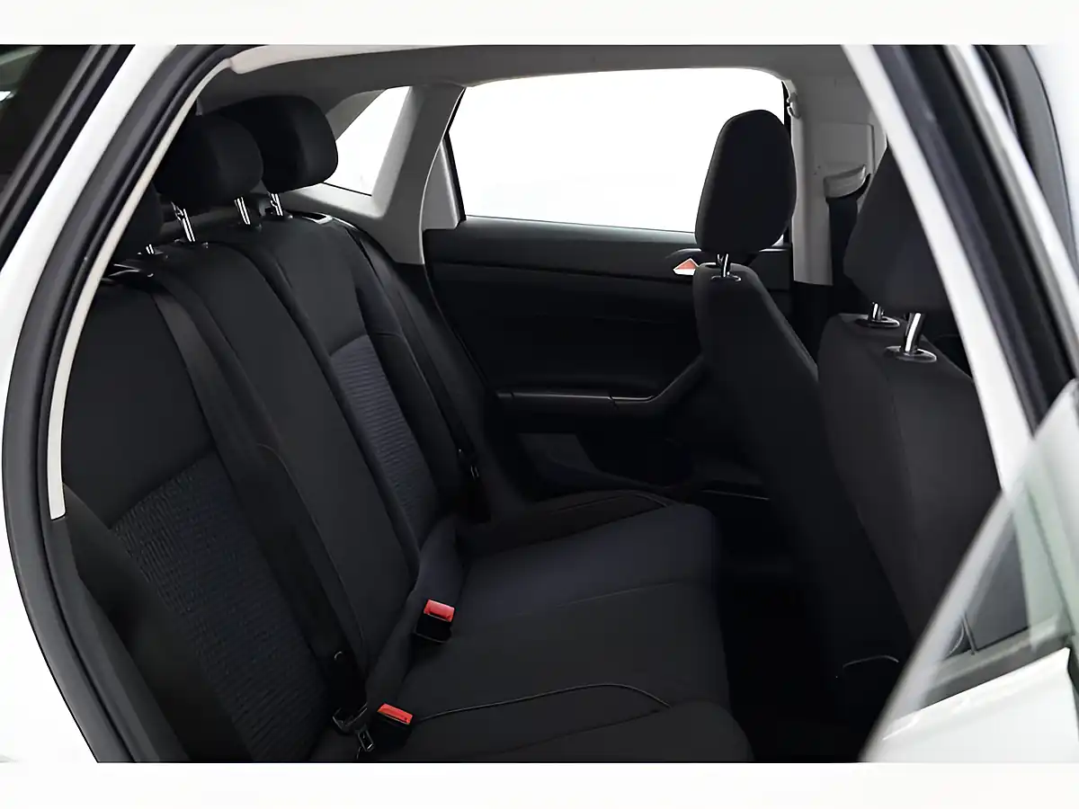 Used 2018 Volkswagen Polo Se White - Interior and Exterior details 14