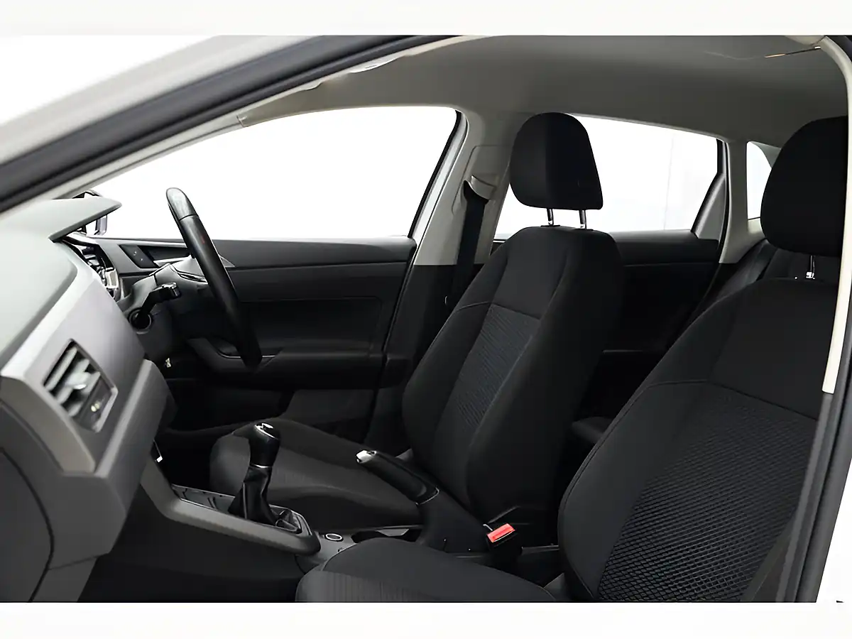 Used 2018 Volkswagen Polo Se White - Interior and Exterior details 19