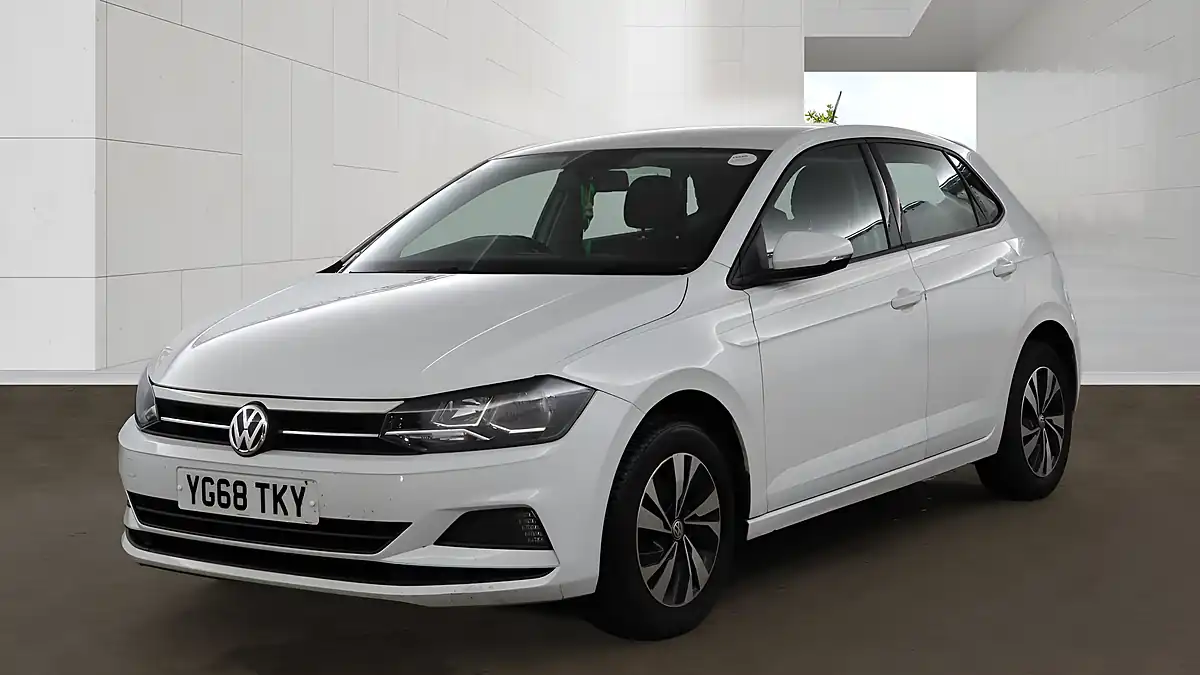 Used 2018 Volkswagen Polo Se White - Interior and Exterior details 3