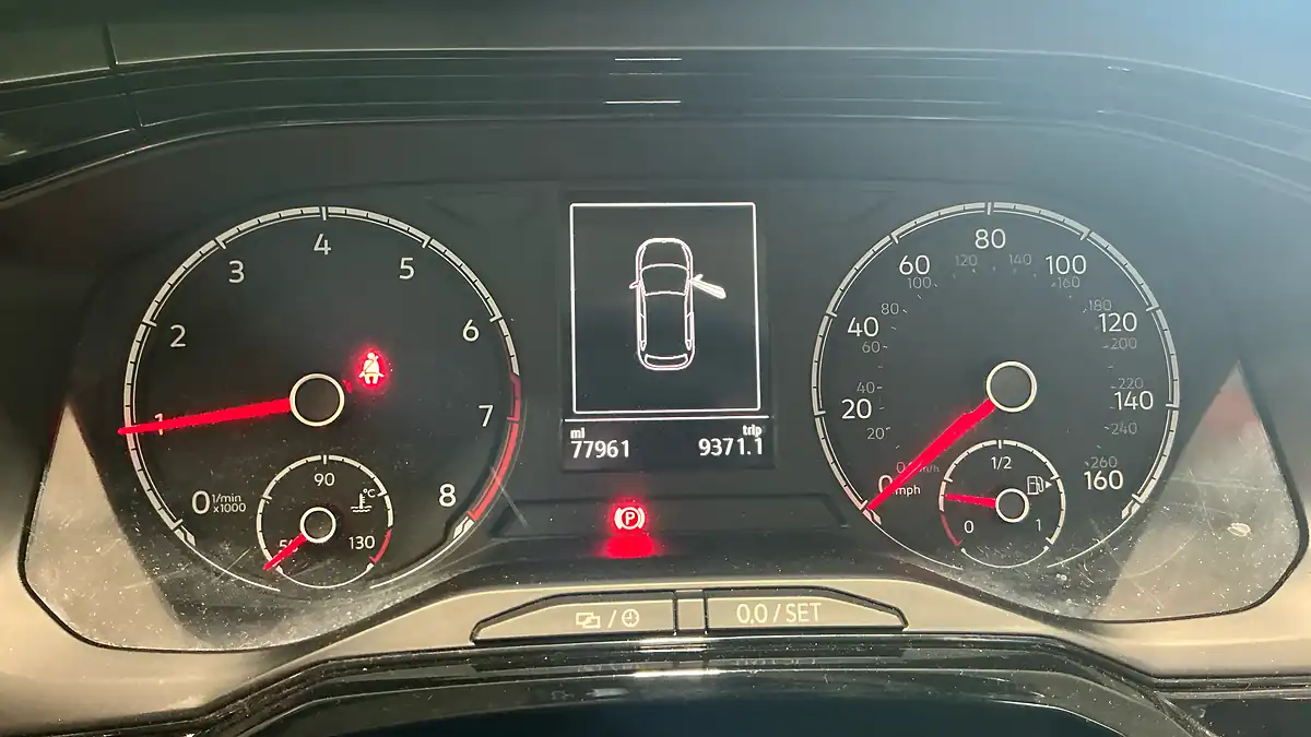 Used 2018 Volkswagen Polo Se White - Interior and Exterior details 8