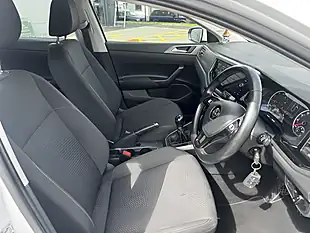 Used 2018 Volkswagen Polo Se White - Interior and Exterior details 10