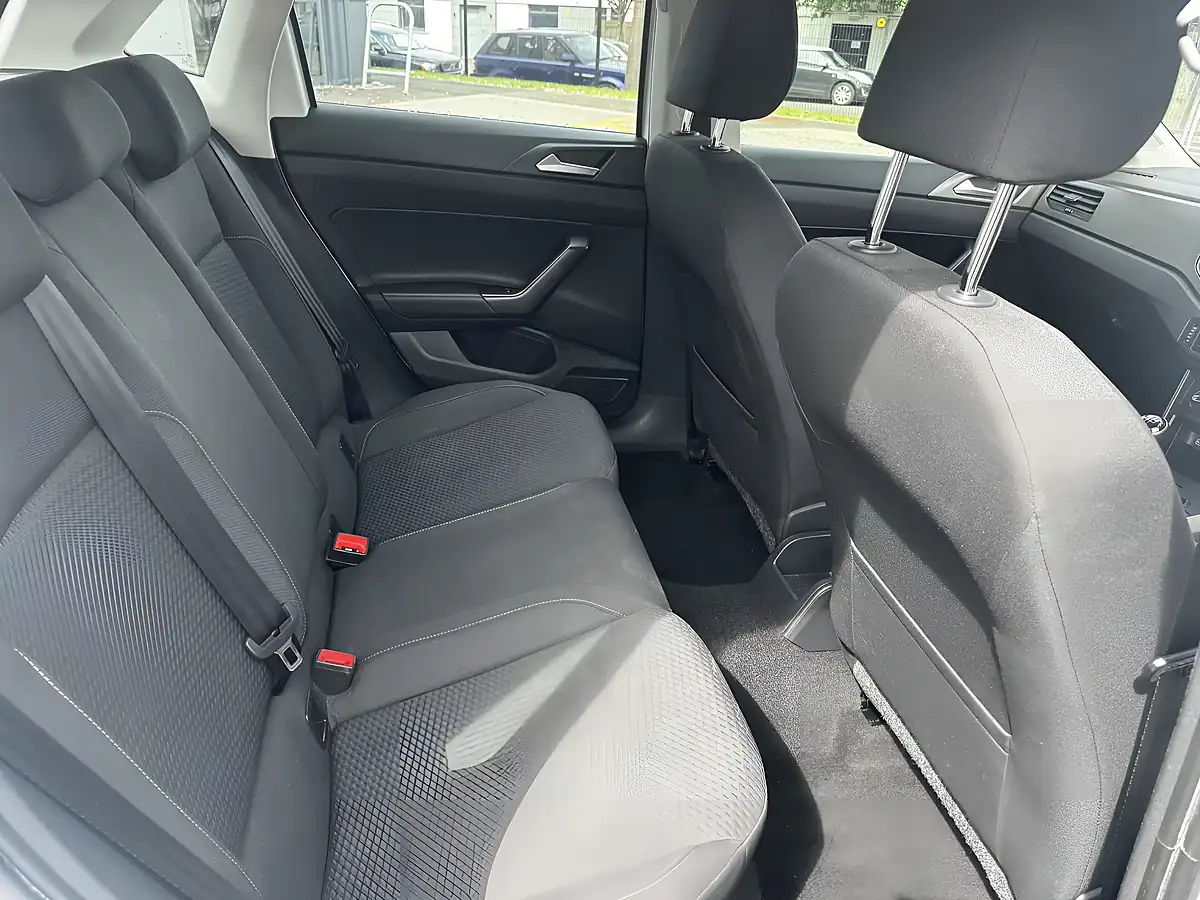 Used 2018 Volkswagen Polo Se White - Interior and Exterior details 11