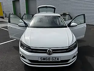 Used 2018 Volkswagen Polo Se White - Interior and Exterior details 12