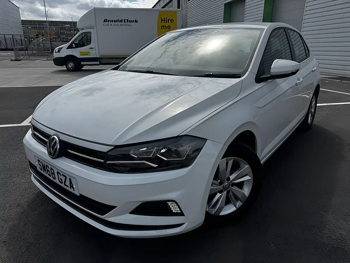Used 2018 Volkswagen Polo Se White - Interior and Exterior details 3