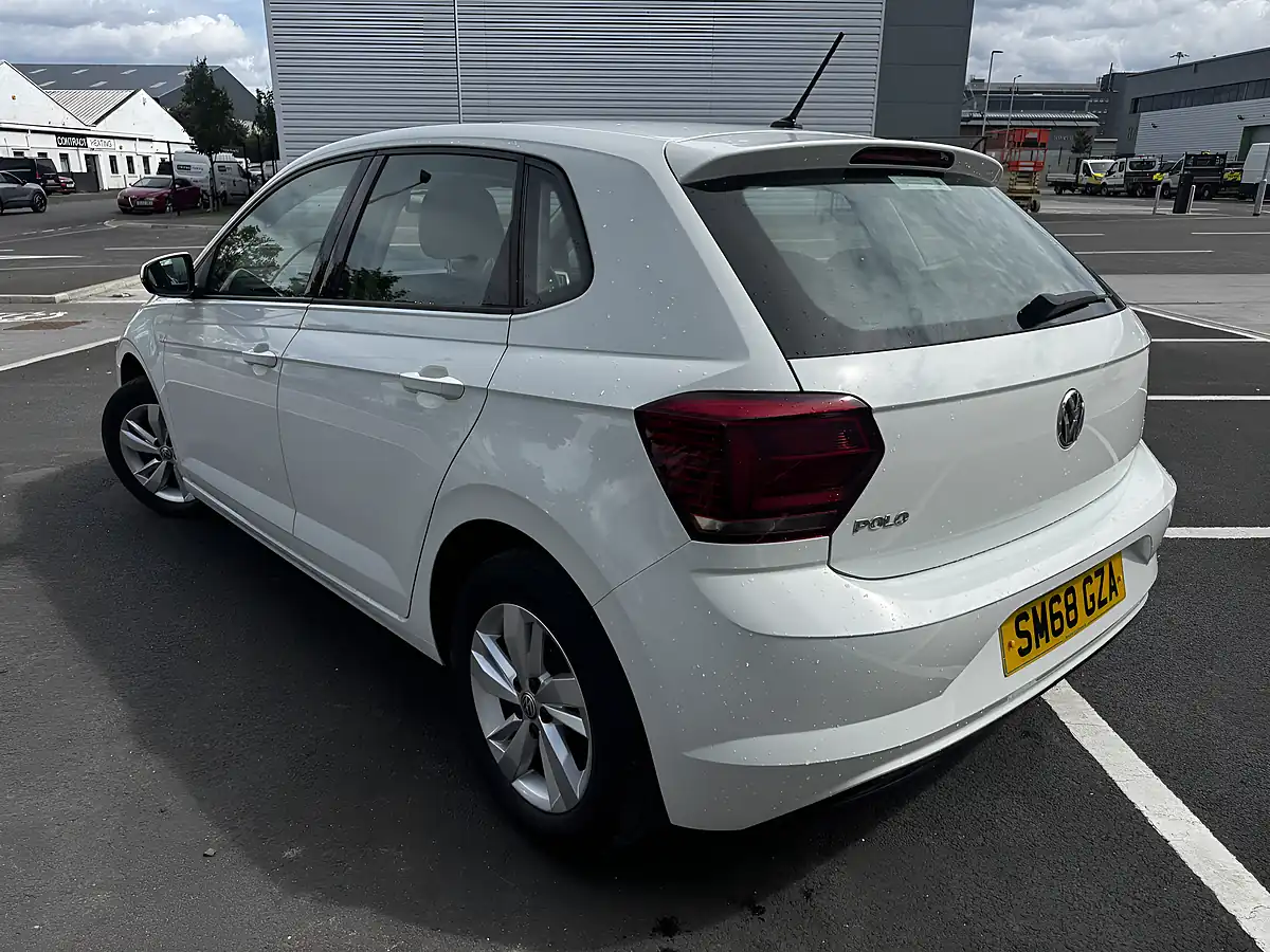 Used 2018 Volkswagen Polo Se White - Interior and Exterior details 5