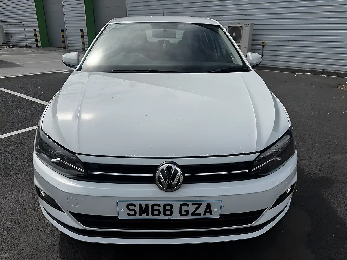 Used 2018 Volkswagen Polo Se White - Interior and Exterior details 7